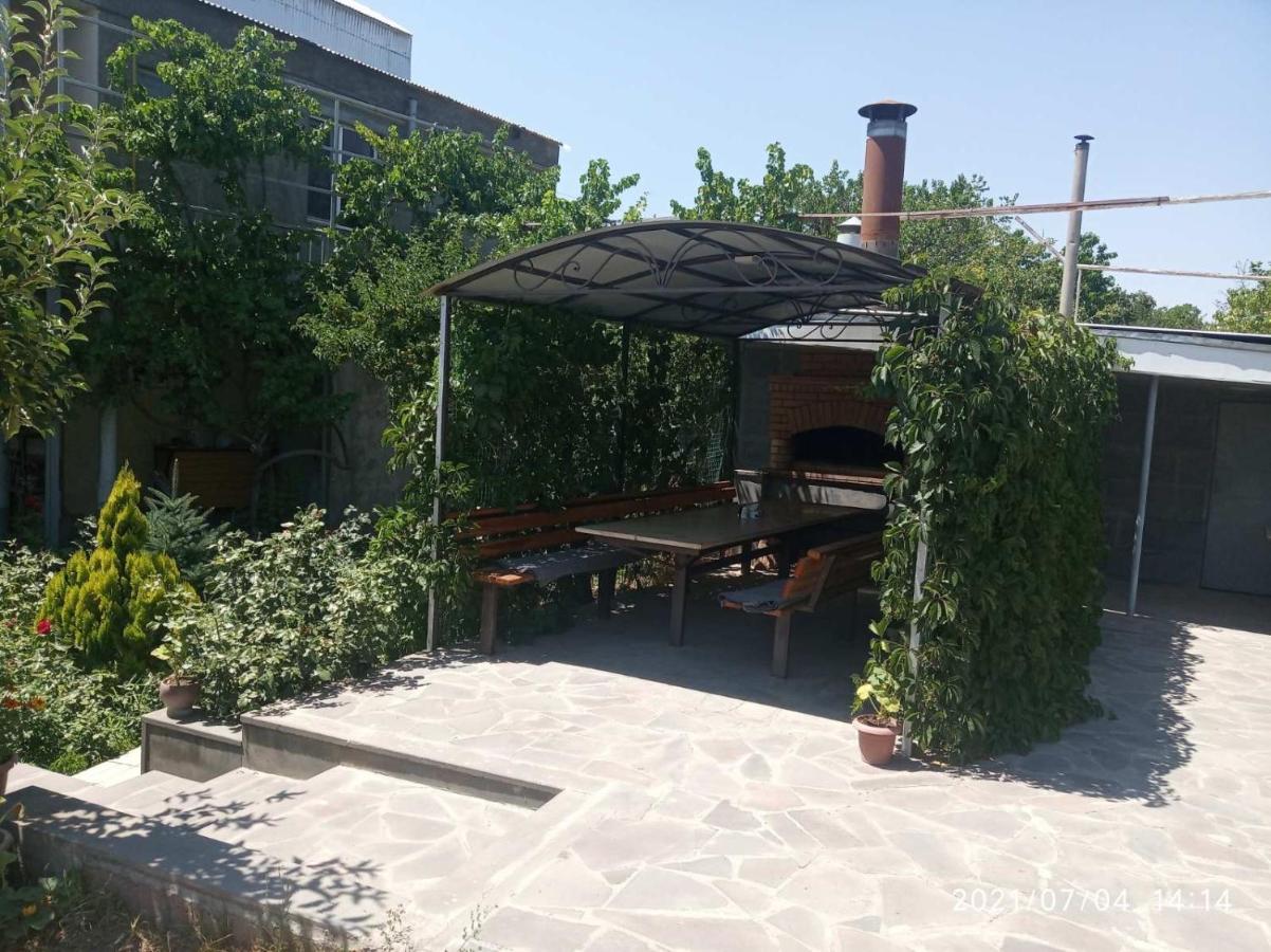 Guest House Hasmik Yeghegnadzor Exterior foto