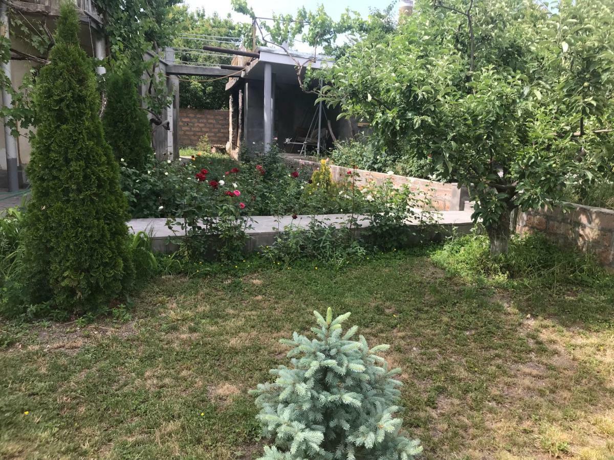 Guest House Hasmik Yeghegnadzor Exterior foto